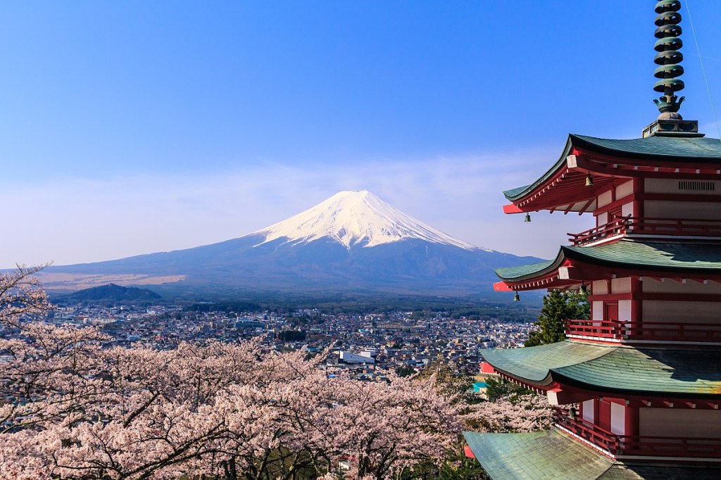 Escalando el Monte Fuji, el símbolo definitivo de&nbsp;Japón