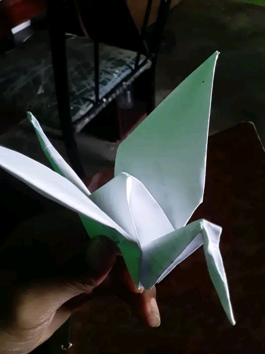 Grulla tradicional de origami.