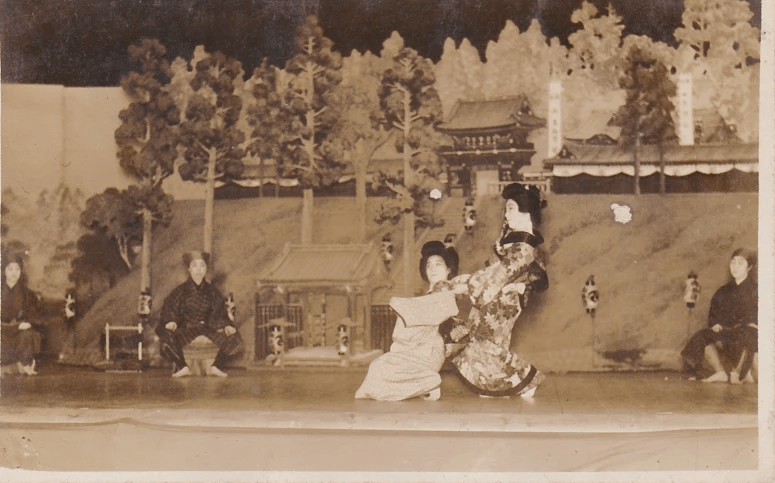 Primeras actuaciones del Miyako Odori.