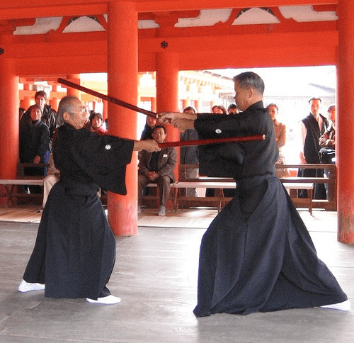 El kendo tiene su origen en el kenjutsu.