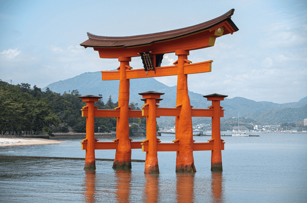 El Kigansai tiene sus raíces en el sintoísmo.