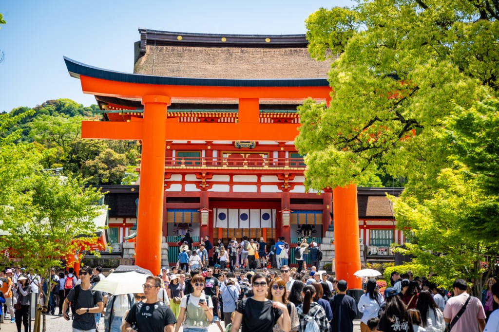 Japón duplicará el número de regiones que se prepararan contra el sobreturismo para 2030